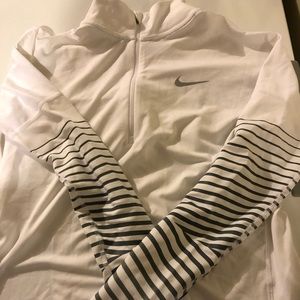 COPY - Nike dri-fit 1/2 zip